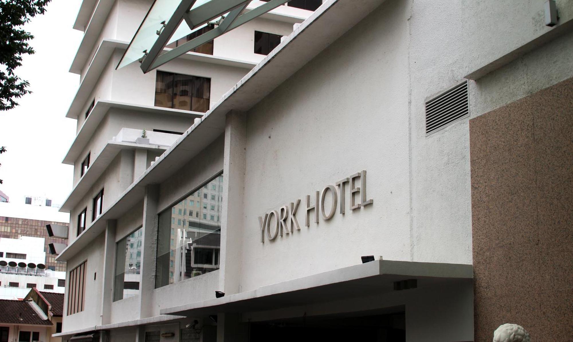 York Hotel Singapore Bagian luar foto